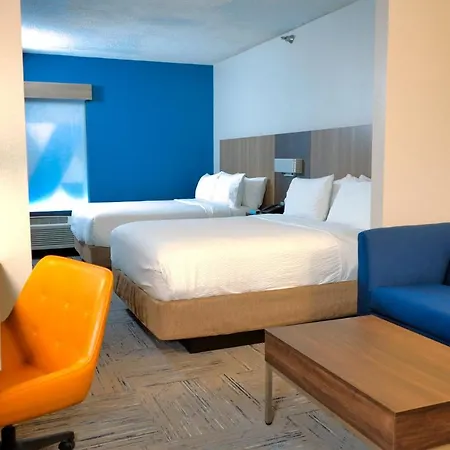 Holiday Inn Express Hotel & Suites Tampa-Oldsmar By Ihg Exterior photo